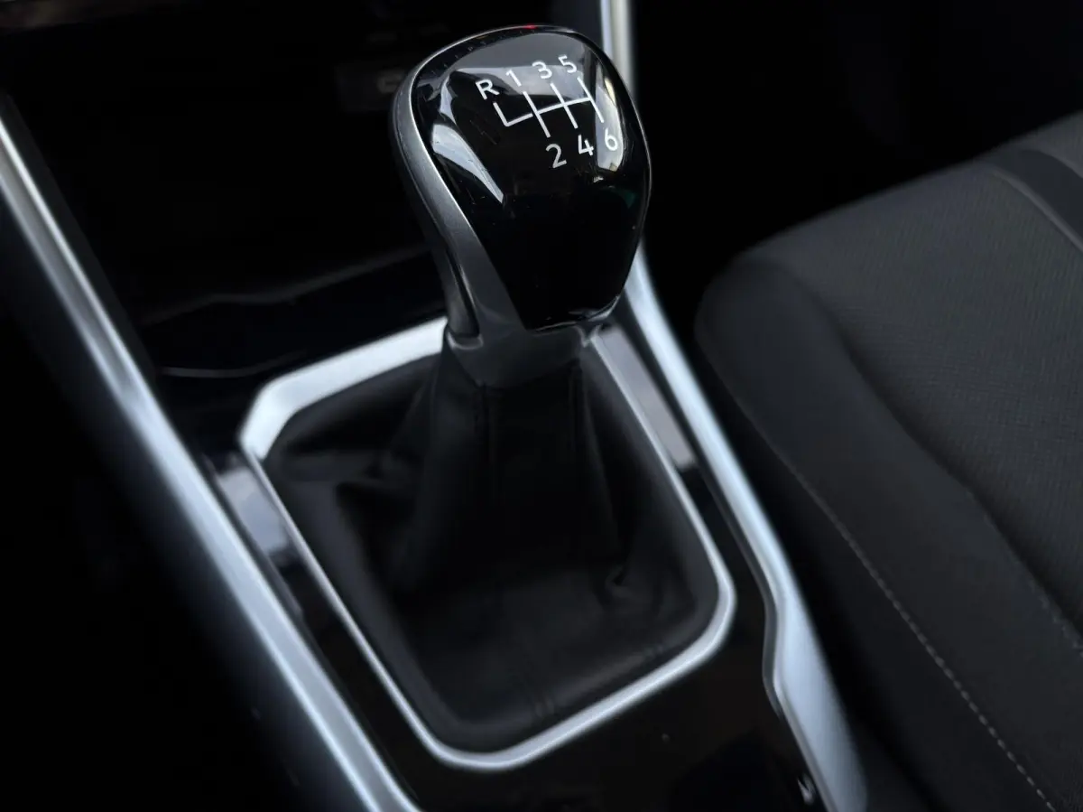 1.0 TSI 110pk Life | Navigatie | App Connect | ECC