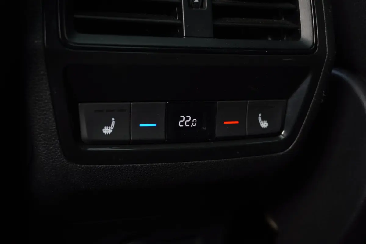 1.5 TSI ACT Sportline Business Automaat | Carplay | Elek. pakket | Vol opties | 2022 | Facelift | Inruil mogelijk