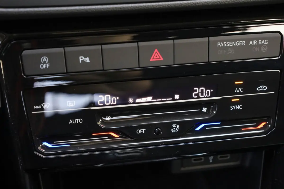 1.0 TSI 110pk DSG Life | Parkeersensoren | Adaptive Cruise | Apple Carplay/Android Auto