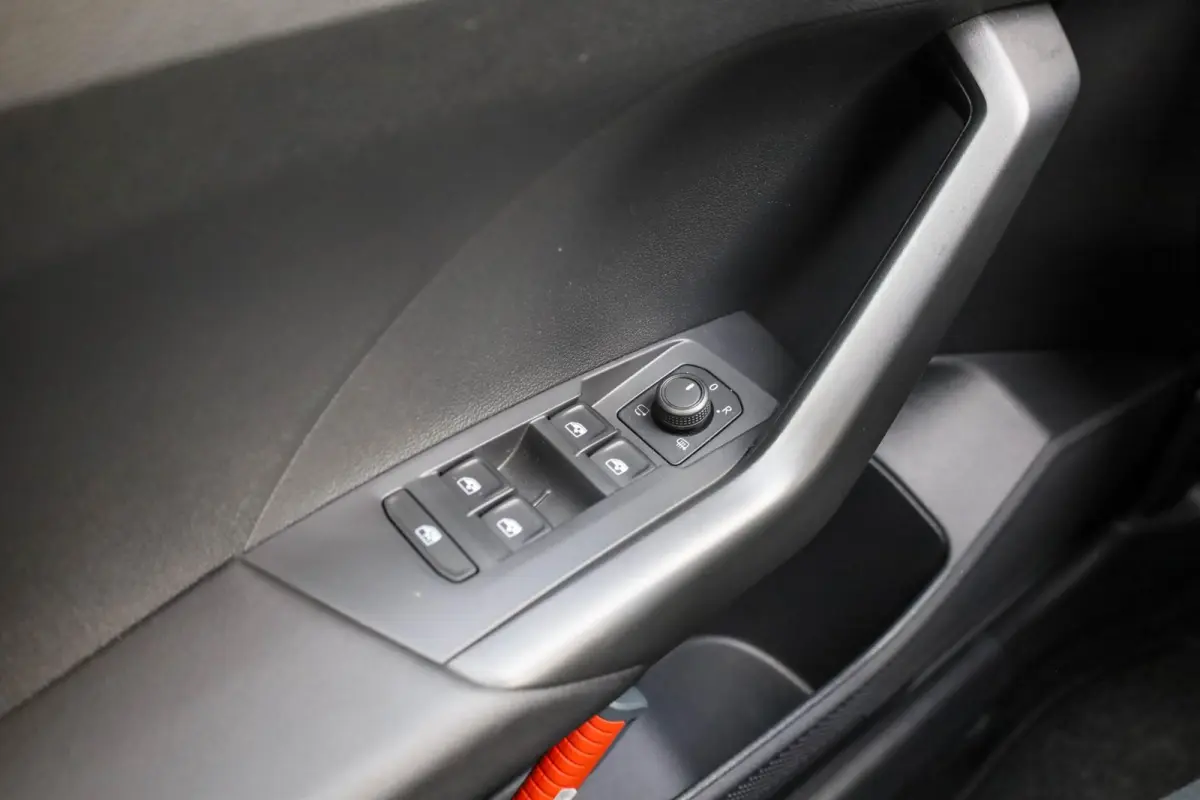 1.0 TSI 110pk DSG Life | Parkeersensoren | Adaptive Cruise | Apple Carplay/Android Auto