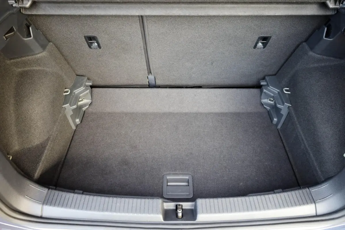 1.0 TSI 110pk DSG Life | Parkeersensoren | Adaptive Cruise | Apple Carplay/Android Auto