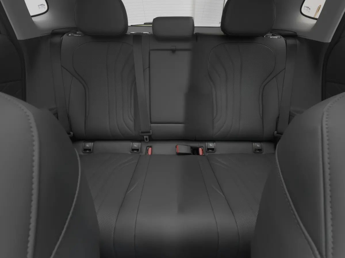 NEW | 1.5 Max+ | 18x BESCHIKBAAR | 136 KM ELEKTRISCH | PANO | HUD | ADAPTIVE | STOEL- EN STUURVERW. + VENT. + MASSAGE