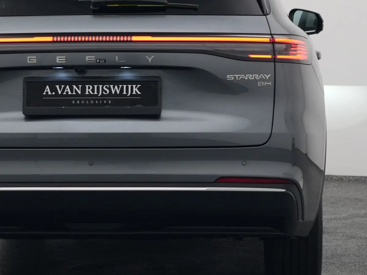NEW | 1.5 Max+ | 18x BESCHIKBAAR | 136 KM ELEKTRISCH | PANO | HUD | ADAPTIVE | STOEL- EN STUURVERW. + VENT. + MASSAGE
