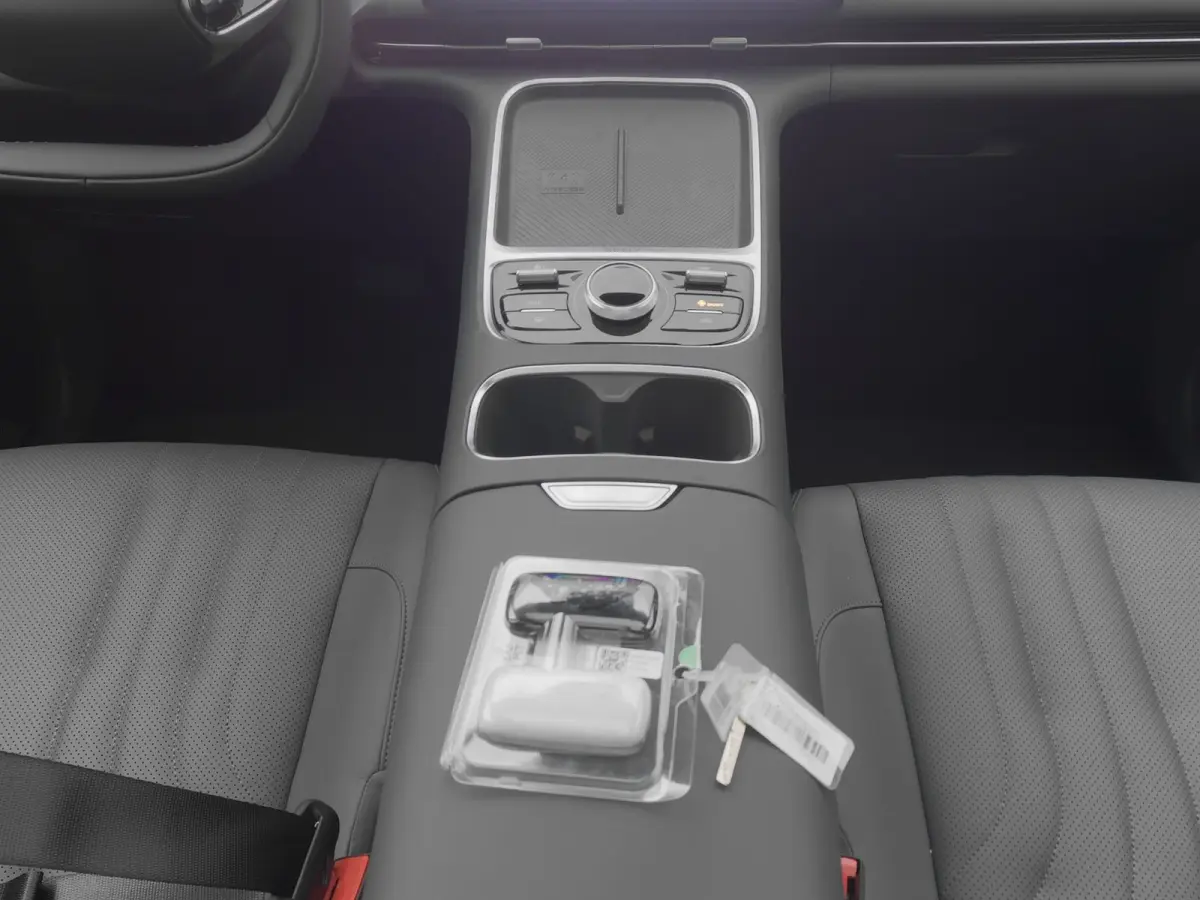 NEW | 1.5 Max+ | 18x BESCHIKBAAR | 136 KM ELEKTRISCH | PANO | HUD | ADAPTIVE | STOEL- EN STUURVERW. + VENT. + MASSAGE
