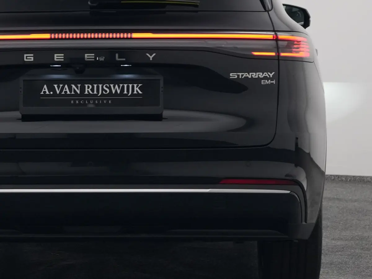 NEW | 1.5 Max+ | 18x BESCHIKBAAR | 136 KM ELEKTRISCH | PANO | HUD | ADAPTIVE | STOEL- EN STUURVERW. + VENT. + MASSAGE