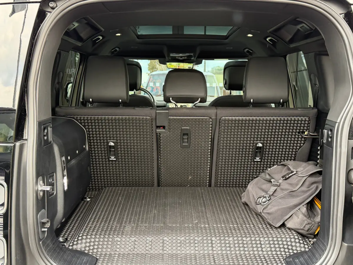 P400e 110 X | Satin PPF | El. trekhaak | Koelbox | 22" | Pano | Cold Climate | Head-Up | 4-Zone Climate