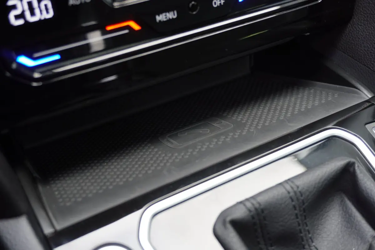 1.5 TSI R-Line Business + Panodak | Carplay | Automaat | Camera | Vol opties | Inruil mogelijk