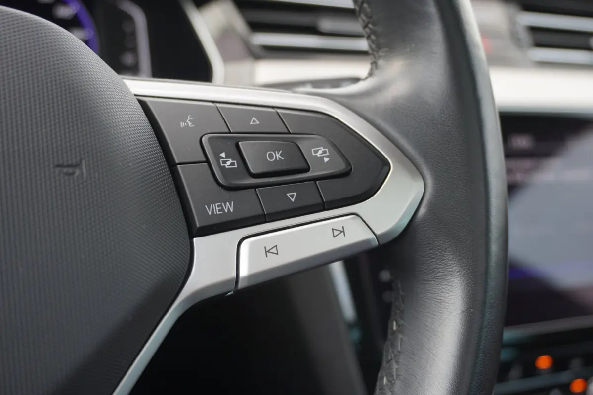 1.5 TSI R-Line Business + Panodak | Carplay | Automaat | Camera | Vol opties | Inruil mogelijk