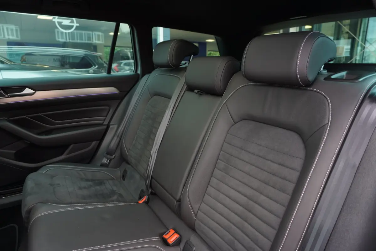 1.5 TSI R-Line Business + Panodak | Carplay | Automaat | Camera | Vol opties | Inruil mogelijk