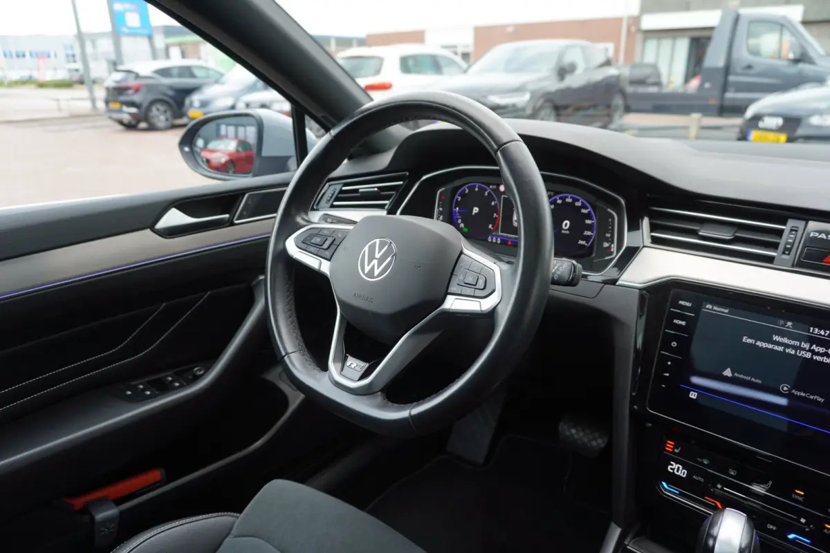 1.5 TSI R-Line Business + Panodak | Carplay | Automaat | Camera | Vol opties | Inruil mogelijk