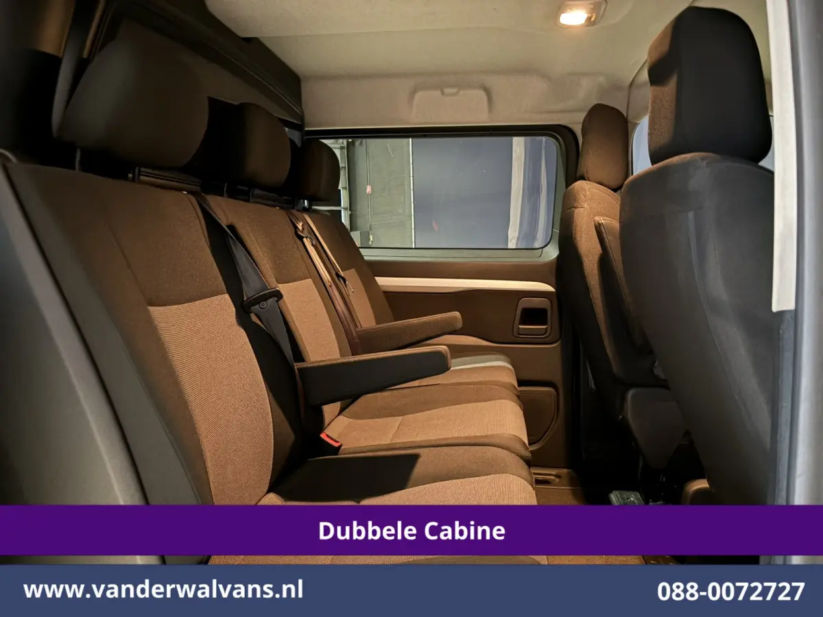 2.0 BlueHDI 123pk L3H1 Dubbele Cabine Euro6 Airco | 5-Zits | 2500kg Trekhaak Cruisecontrol, Parkeersensoren