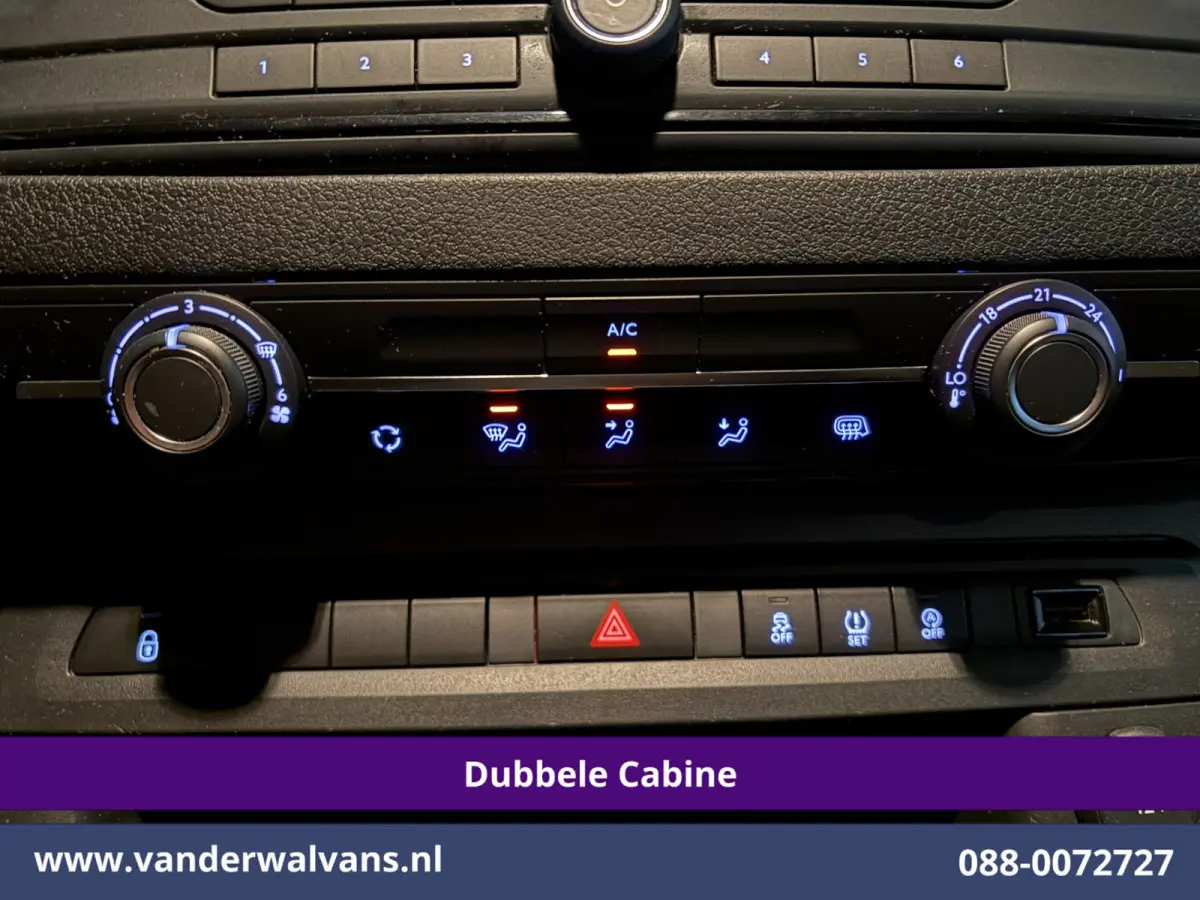 2.0 BlueHDI 123pk L3H1 Dubbele Cabine Euro6 Airco | 5-Zits | 2500kg Trekhaak Cruisecontrol, Parkeersensoren