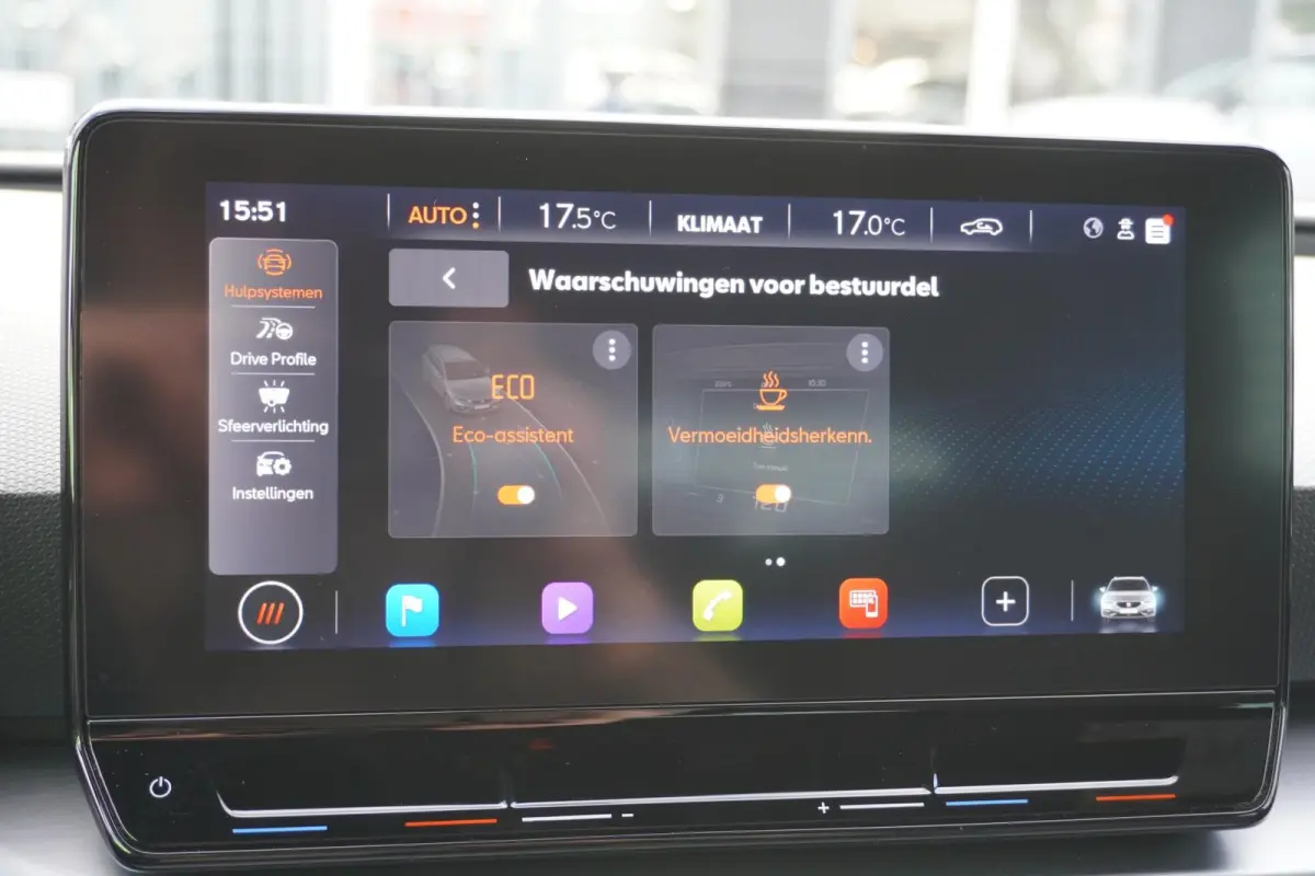 1.0 eTSI 110pk DSG FR Business Intense | Adaptive Cruise | Achteruitrijcamera | Navigatie | Fulllink