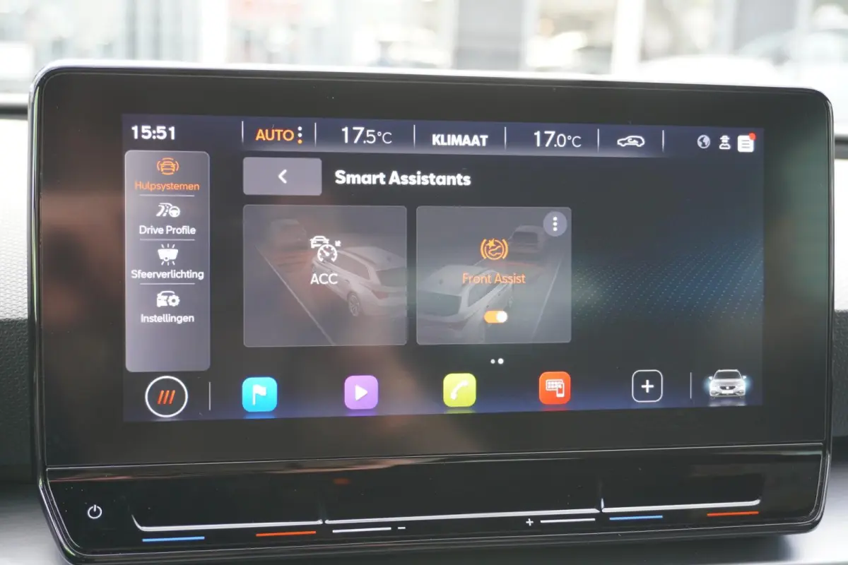 1.0 eTSI 110pk DSG FR Business Intense | Adaptive Cruise | Achteruitrijcamera | Navigatie | Fulllink