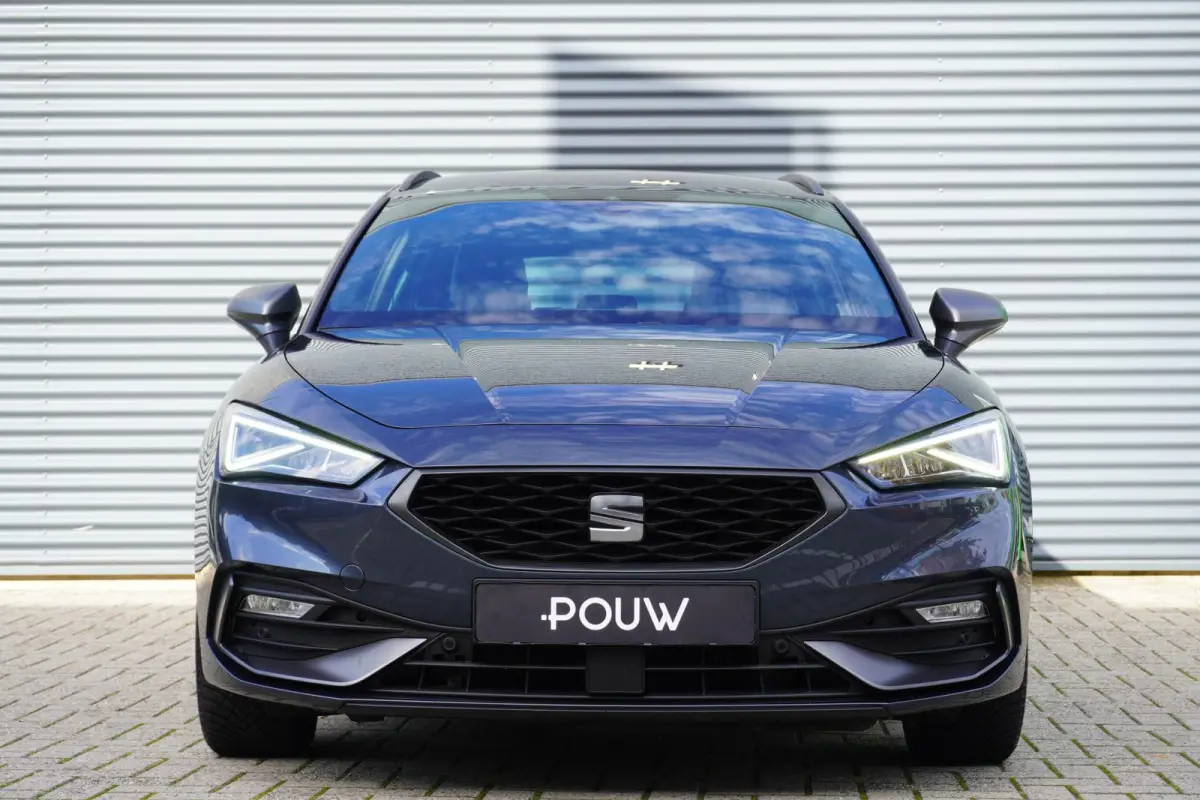 1.0 eTSI 110pk DSG FR Business Intense | Adaptive Cruise | Achteruitrijcamera | Navigatie | Fulllink