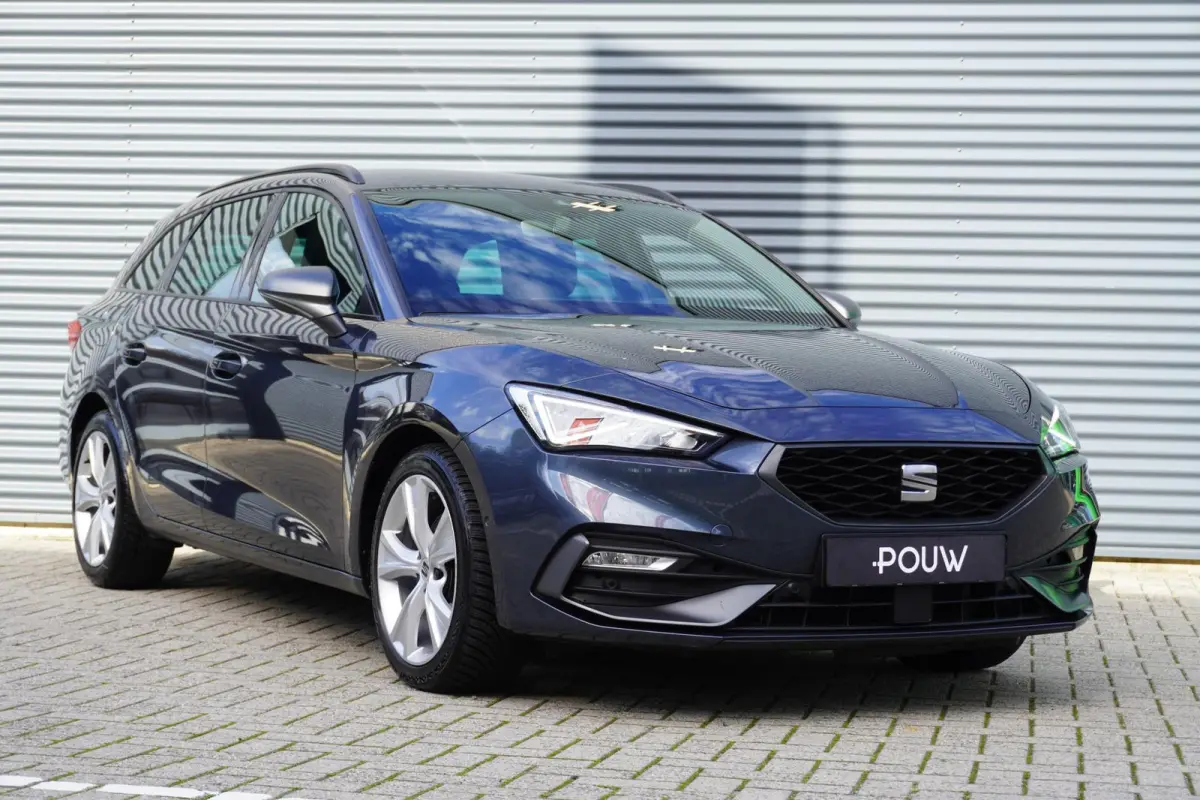 1.0 eTSI 110pk DSG FR Business Intense | Adaptive Cruise | Achteruitrijcamera | Navigatie | Fulllink
