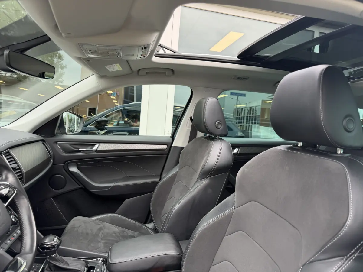 1.5 TSI Business Edition Plus 7p. Schuifdak