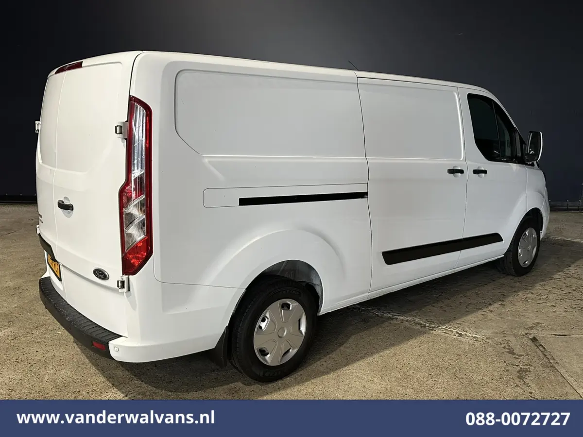 2.0 TDCI L2H1 Euro6 Airco | Camera | Navigatie | LED | Apple Carplay | Bijrijdersbank Cruisecontrol, Stoelverwarming, Verwarmde Voorruit, Parkeersensoren, 2670kg laadvermogen