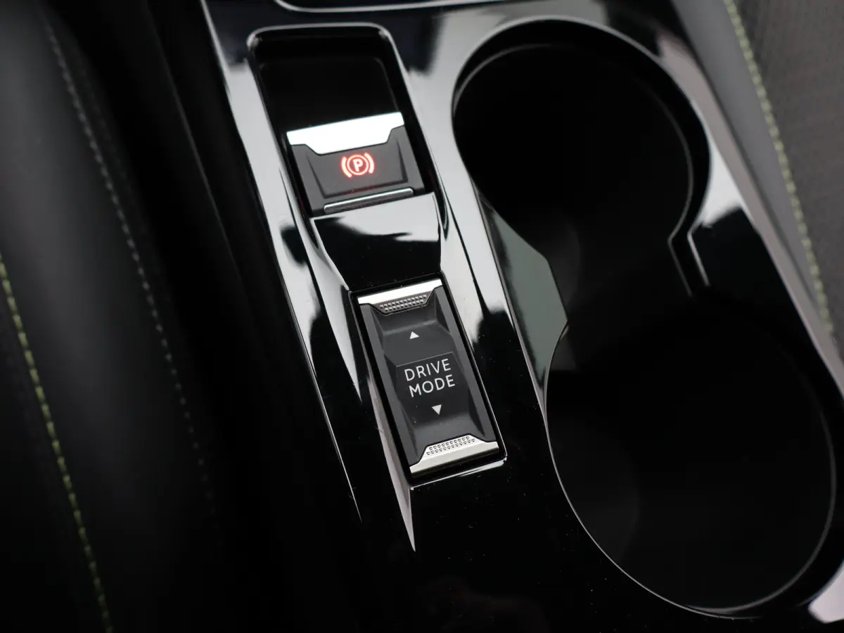 EV GT 54 kWh SOH 96% | 3 Fase | Carplay | Drive Assist | Navigatie | Camera | Matrix LED | 17" Lichtmetalen Velgen | PDC V+A | Origineel NL!