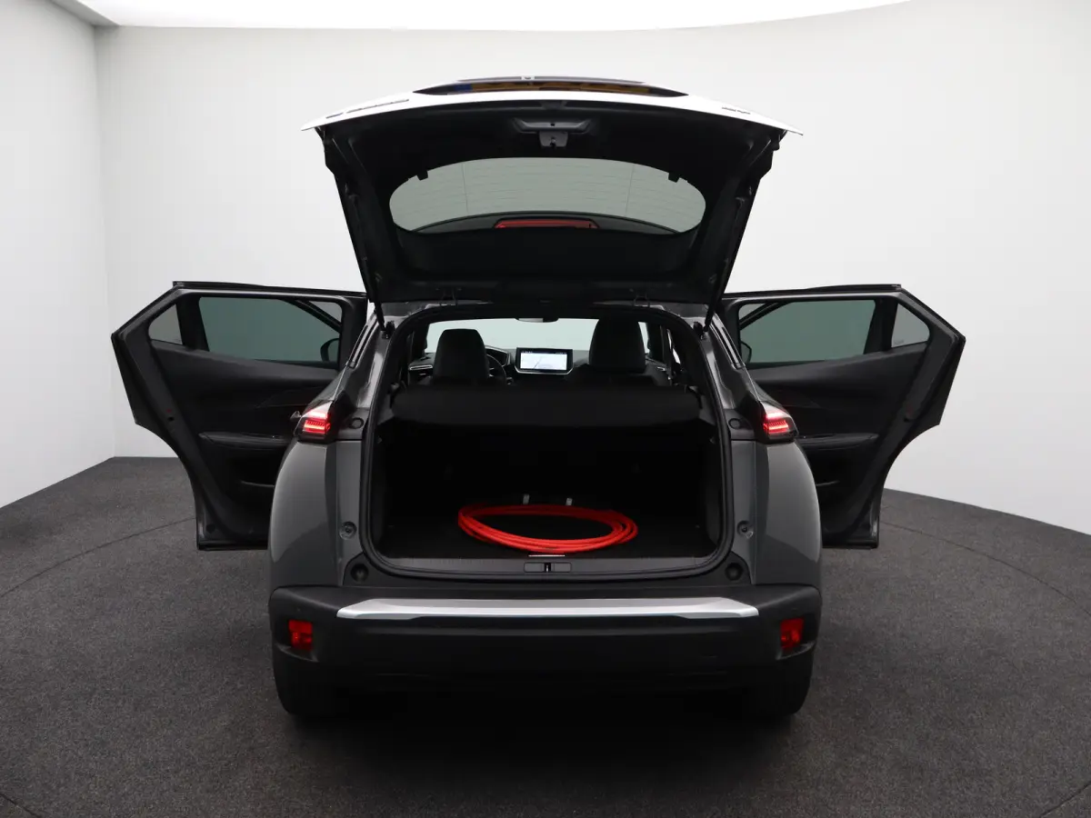 EV GT 54 kWh SOH 96% | 3 Fase | Carplay | Drive Assist | Navigatie | Camera | Matrix LED | 17" Lichtmetalen Velgen | PDC V+A | Origineel NL!