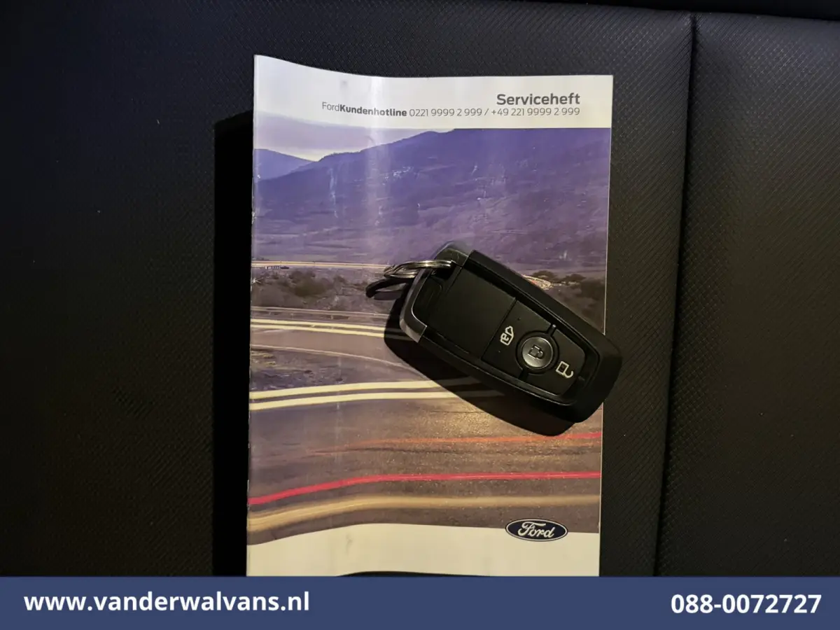 2.0 TDCI 136pk L2H1 Euro6 Airco | Camera | LED | Apple Carplay | Cruisecontrol Android Auto, Verwarmde Voorruit, Parkeersensoren, Bijrijdersbank, 2740kg laadvermogen