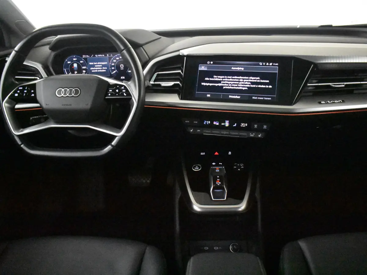 40 S edition 77 kWh l Lederen bekleding l Panoramadak l Stoelverwarming l Parkeersensoren l Lm-Velgen l