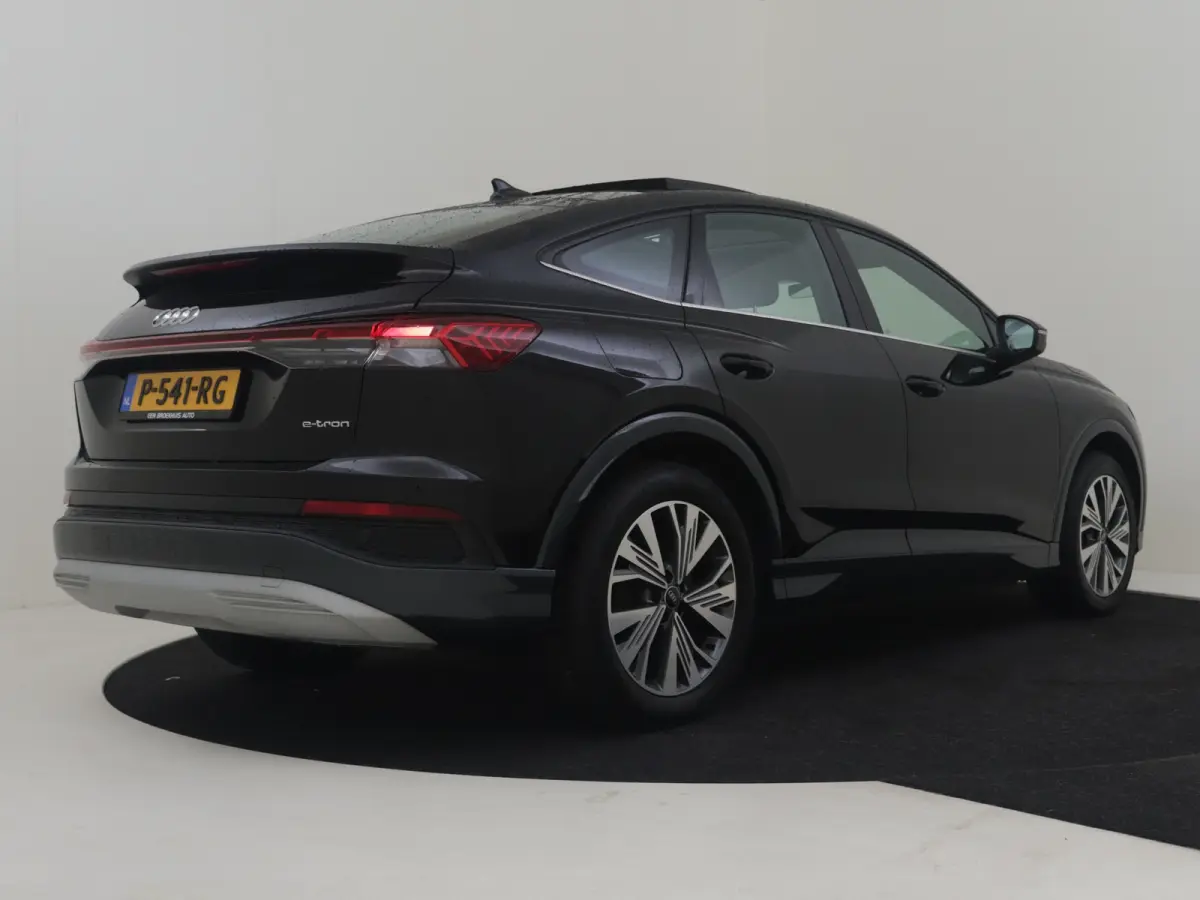40 S edition 77 kWh l Lederen bekleding l Panoramadak l Stoelverwarming l Parkeersensoren l Lm-Velgen l
