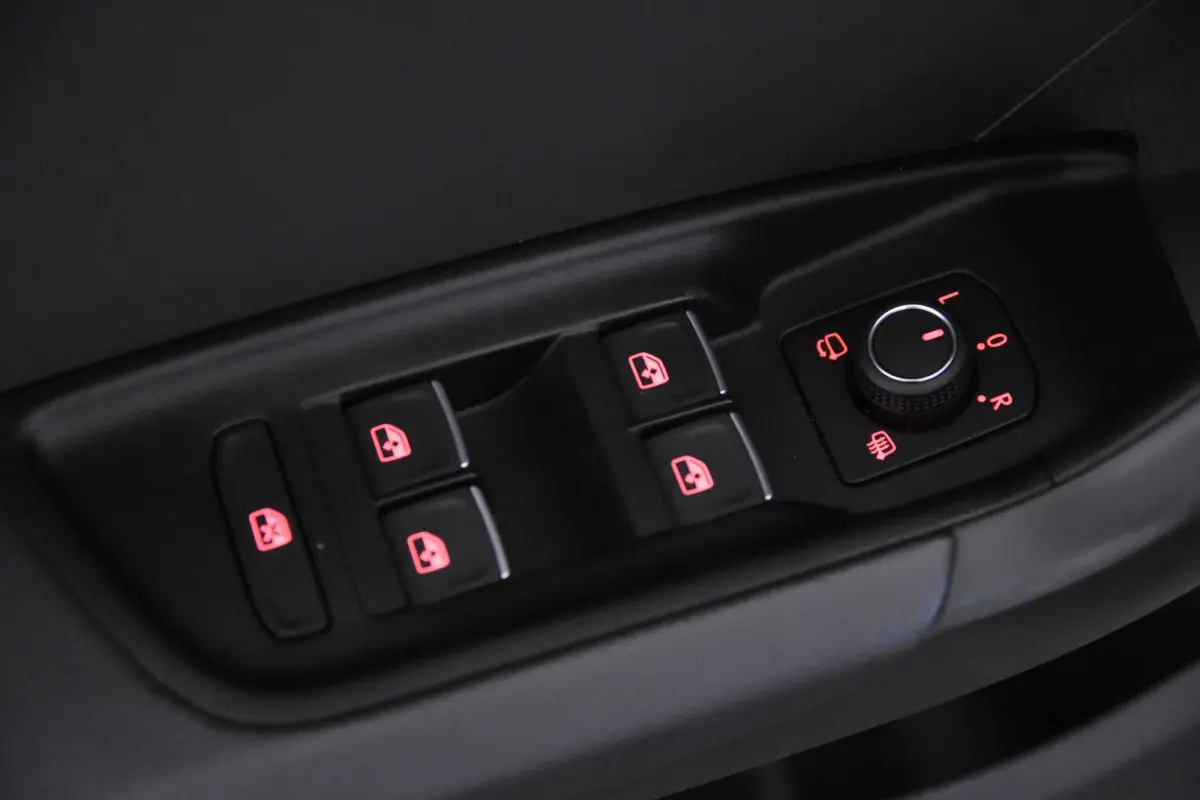 25 TFSI S-Tronic Sport *1ste Eigenaar*Navigatie*