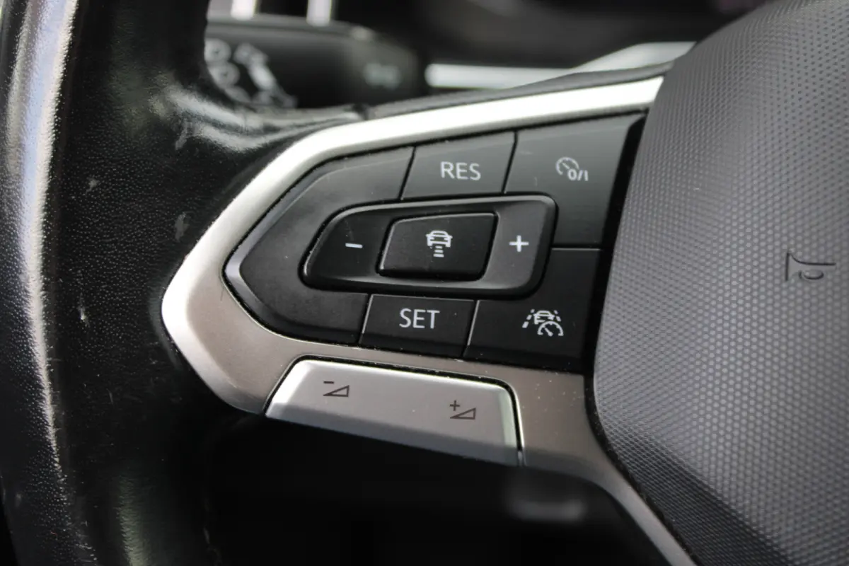 1.0 TSI R-Line Business