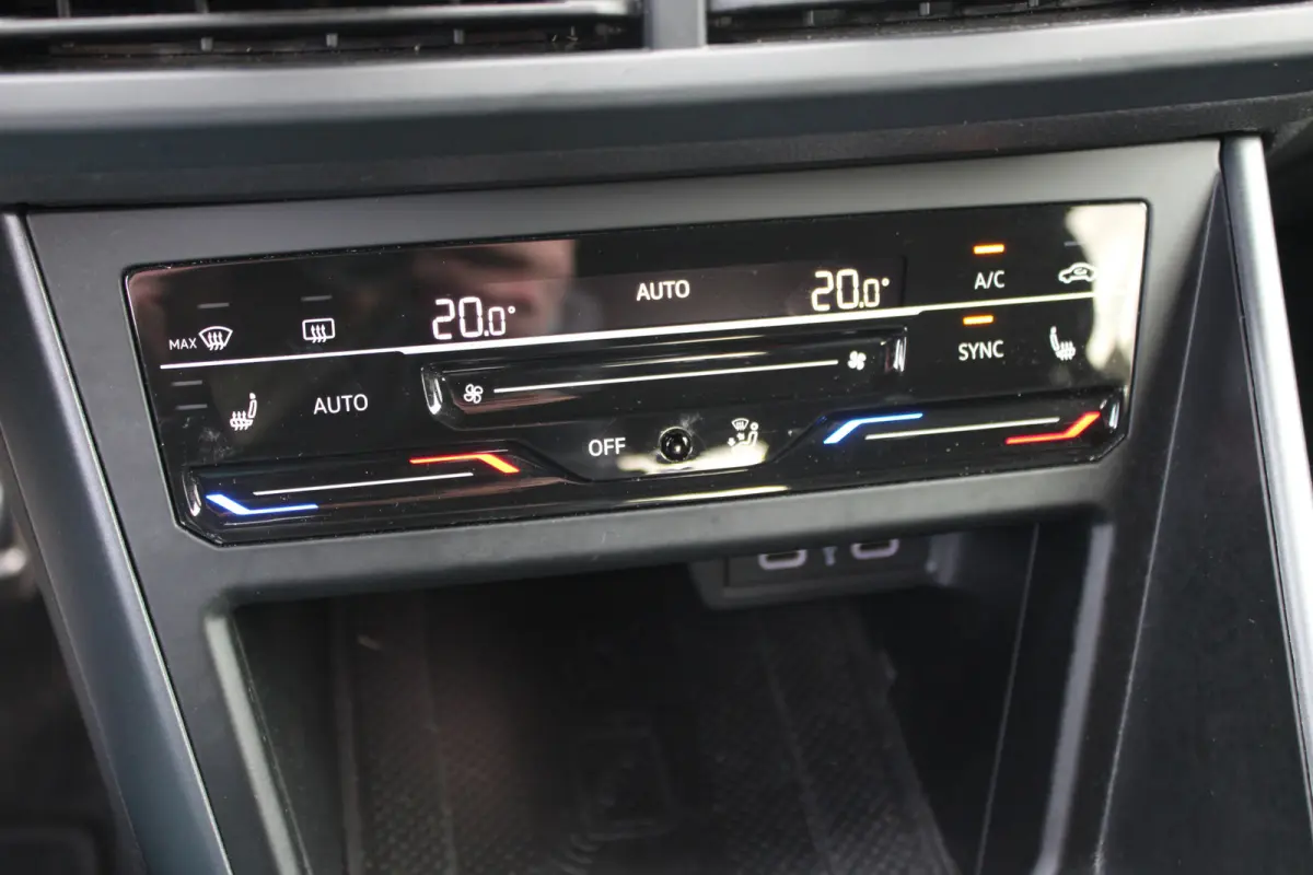 1.0 TSI R-Line Business