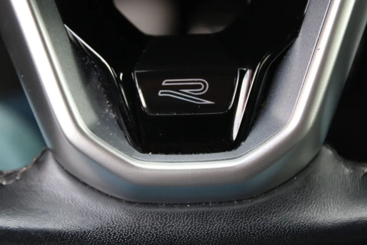 1.0 TSI R-Line Business