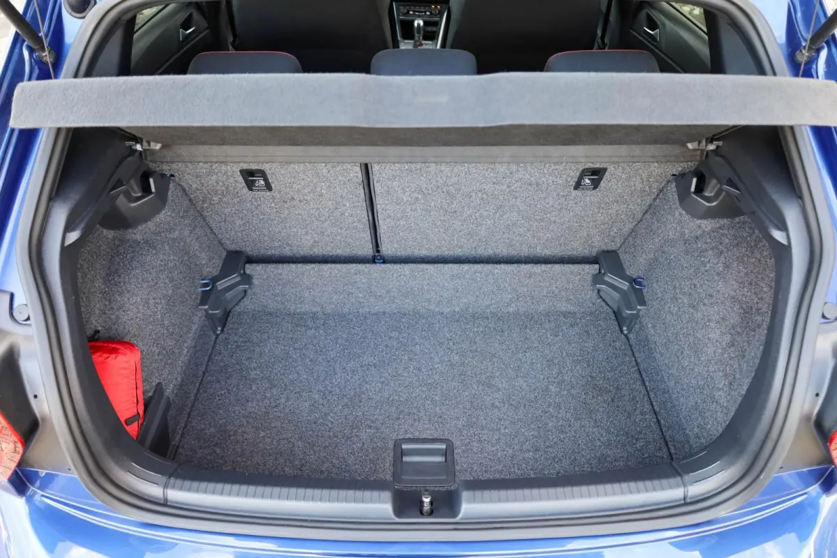 GTI 2.0 TSI 200pk DSG | Parkeersensoren | Stoelverwarming | LM Velgen 18"