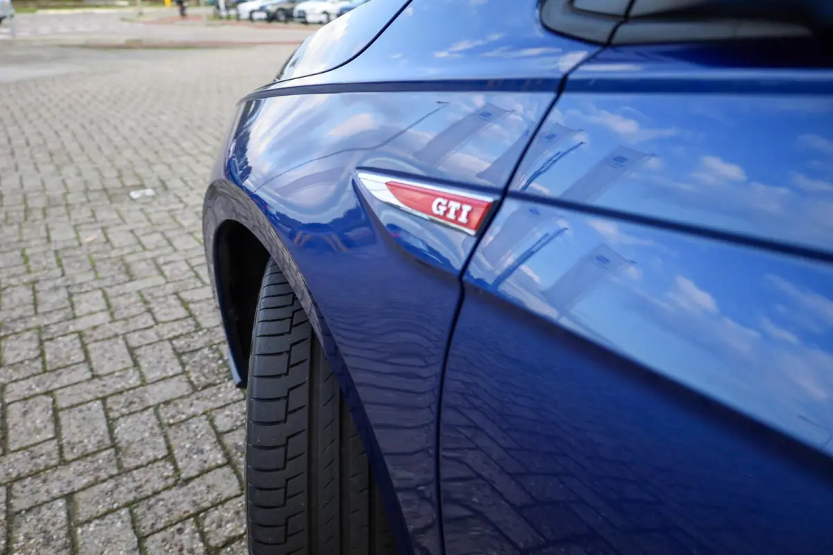GTI 2.0 TSI 200pk DSG | Parkeersensoren | Stoelverwarming | LM Velgen 18"