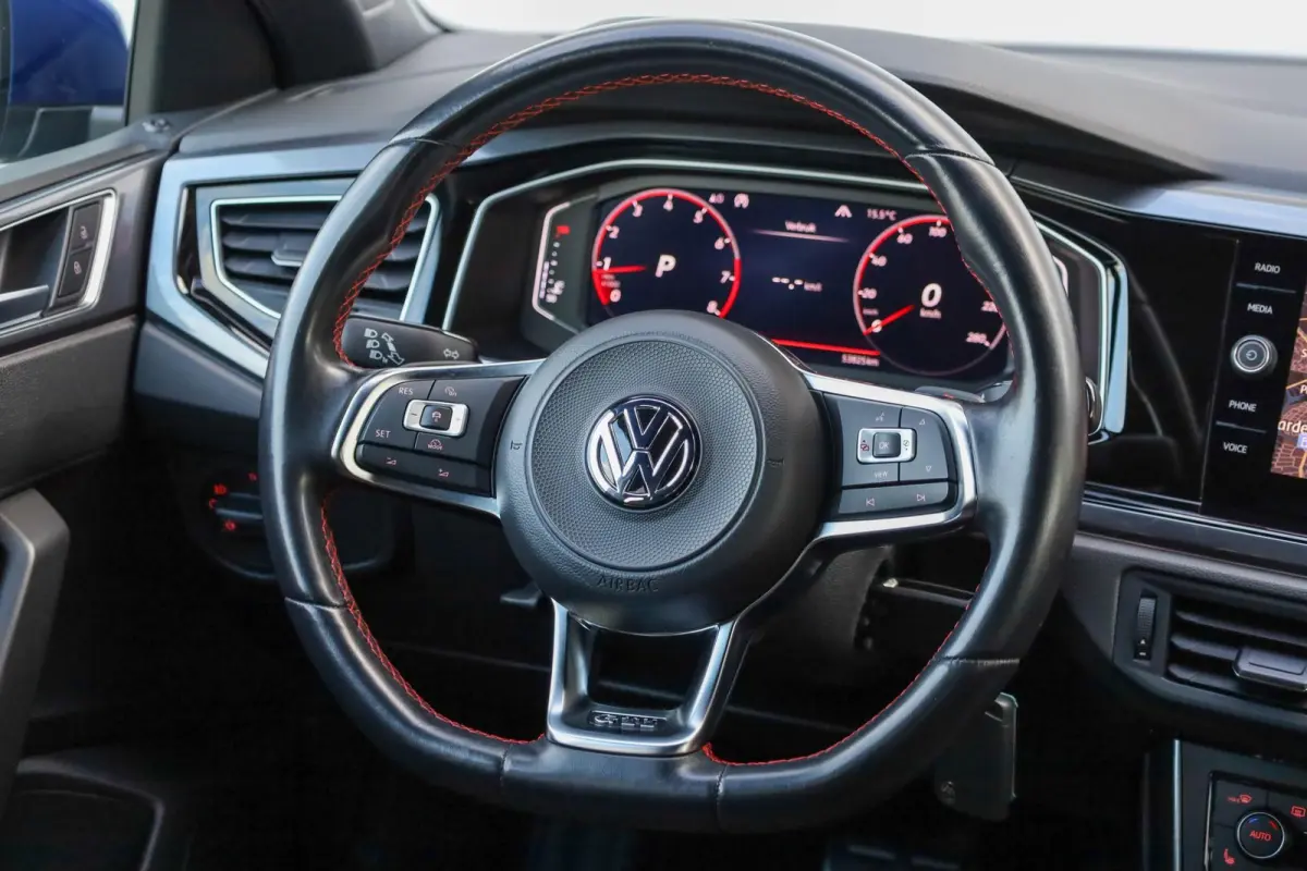 GTI 2.0 TSI 200pk DSG | Parkeersensoren | Stoelverwarming | LM Velgen 18"
