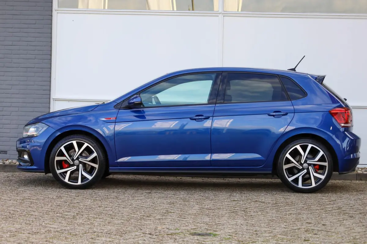 GTI 2.0 TSI 200pk DSG | Parkeersensoren | Stoelverwarming | LM Velgen 18"