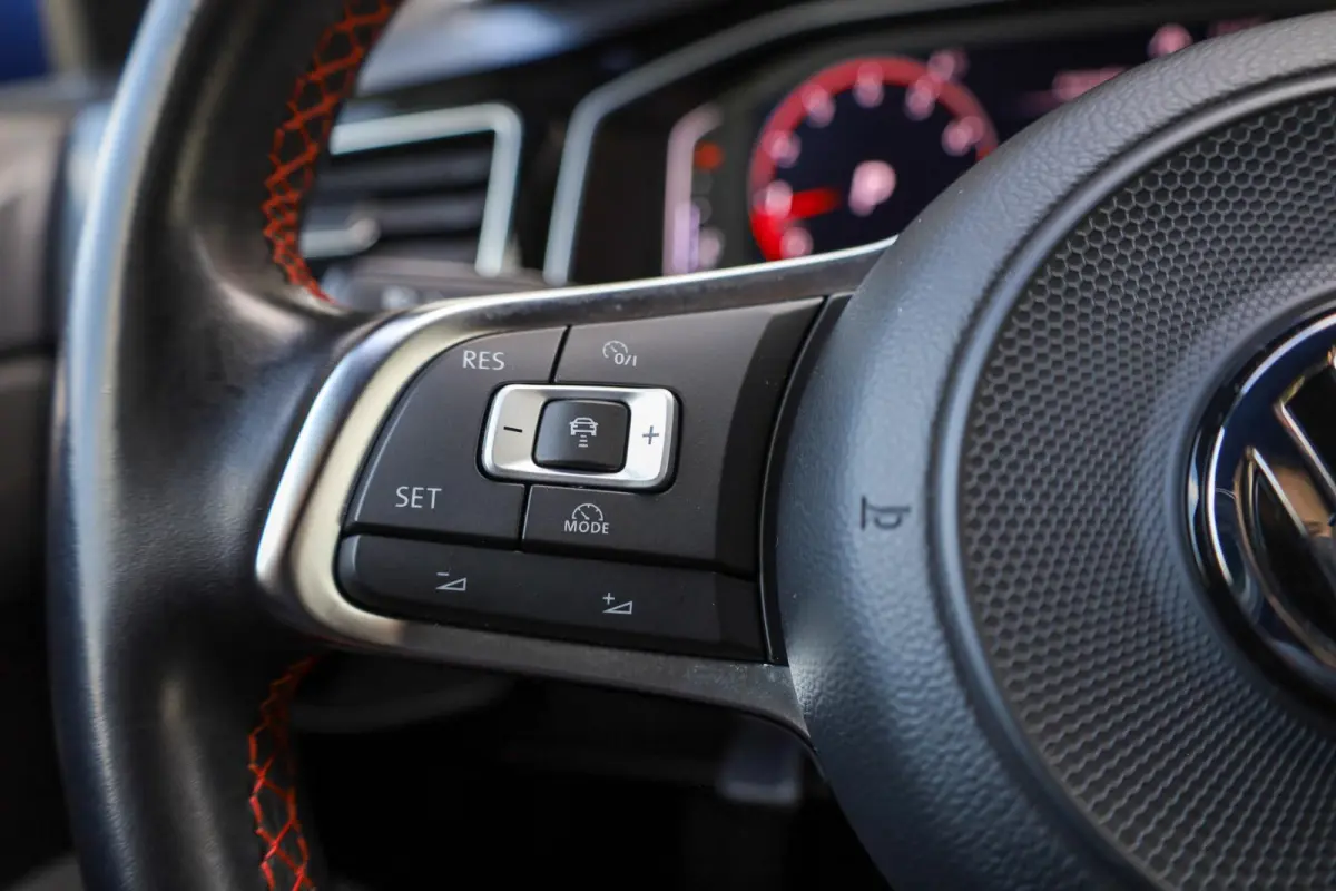 GTI 2.0 TSI 200pk DSG | Parkeersensoren | Stoelverwarming | LM Velgen 18"