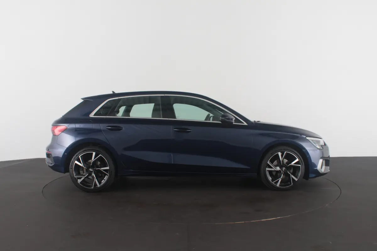 35 TFSI Advanced edition > 150pk/18 inch/Stoelverwarming/ Navarrablauw