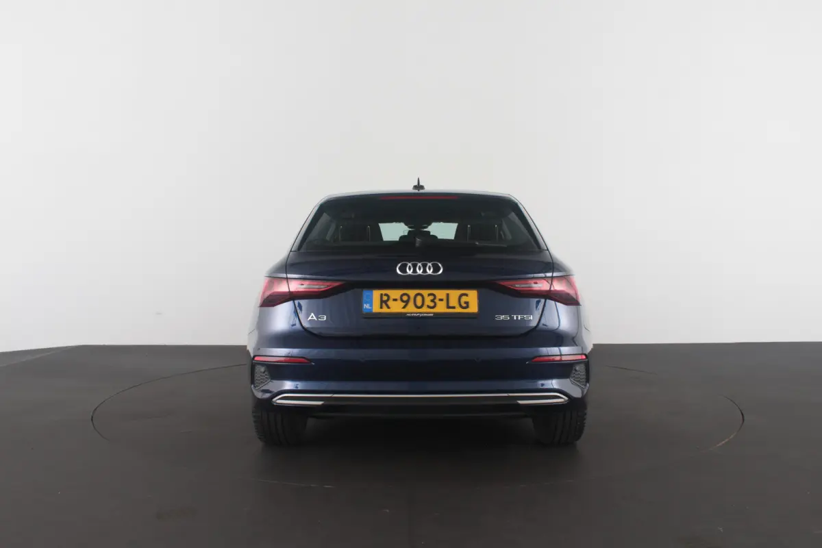 35 TFSI Advanced edition > 150pk/18 inch/Stoelverwarming/ Navarrablauw