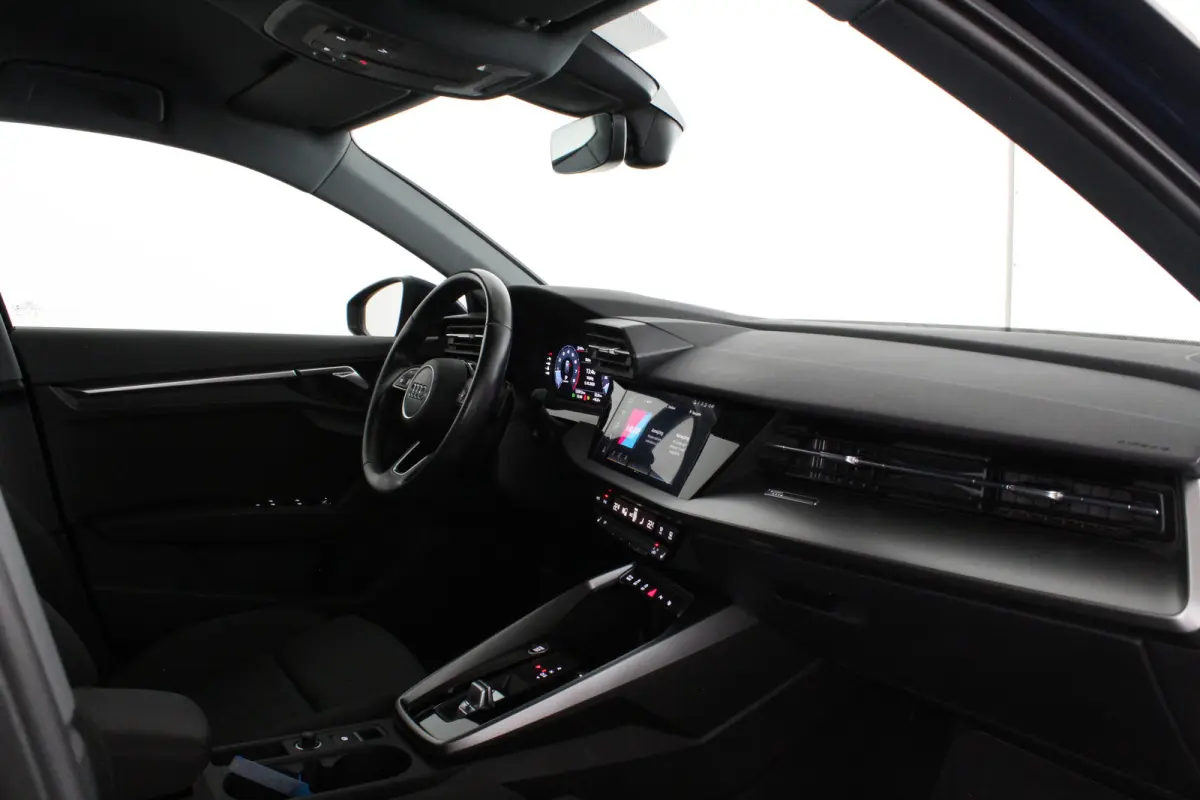 35 TFSI Advanced edition > 150pk/18 inch/Stoelverwarming/ Navarrablauw