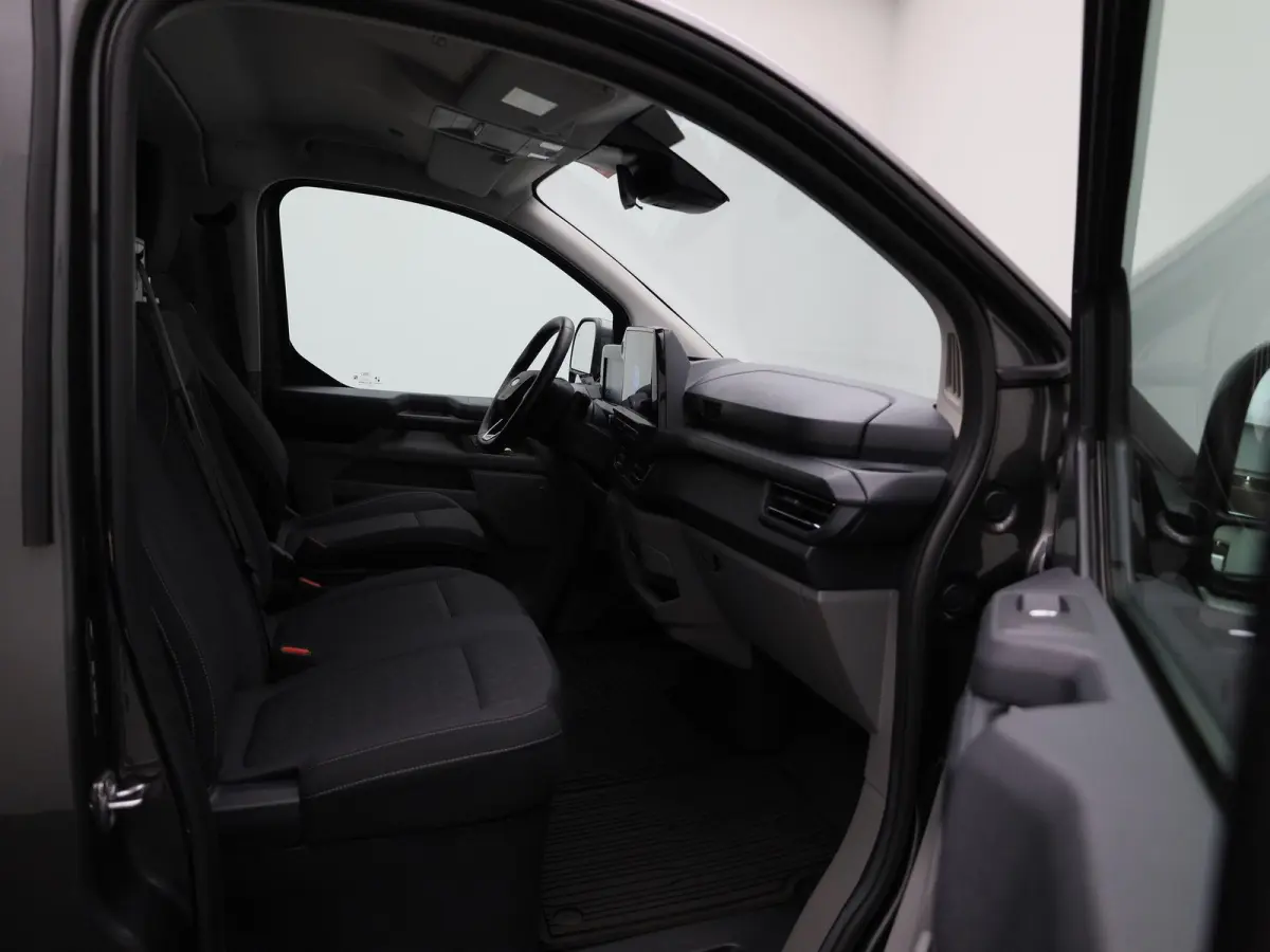 340 2.5 PHEV L2H1 Limited Aut. | 9-Pers. | Incl BTW en BPM | Navigatie | Apple carplay | Cruise |