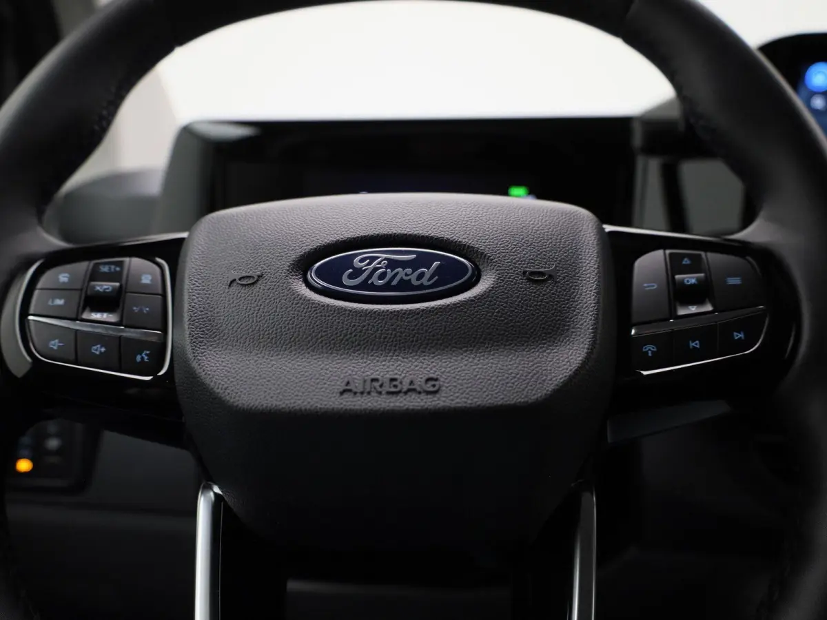 340 2.5 PHEV L2H1 Limited Aut. | 9-Pers. | Incl BTW en BPM | Navigatie | Apple carplay | Cruise |