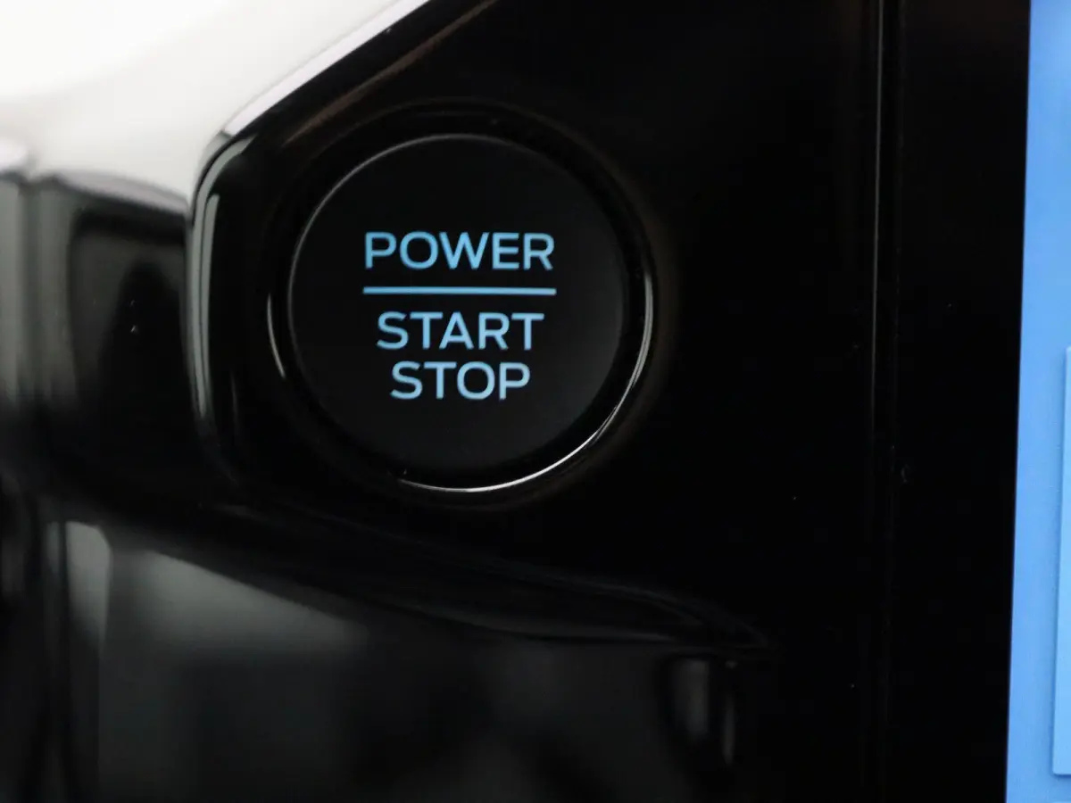 340 2.5 PHEV L2H1 Limited Aut. | 9-Pers. | Incl BTW en BPM | Navigatie | Apple carplay | Cruise |