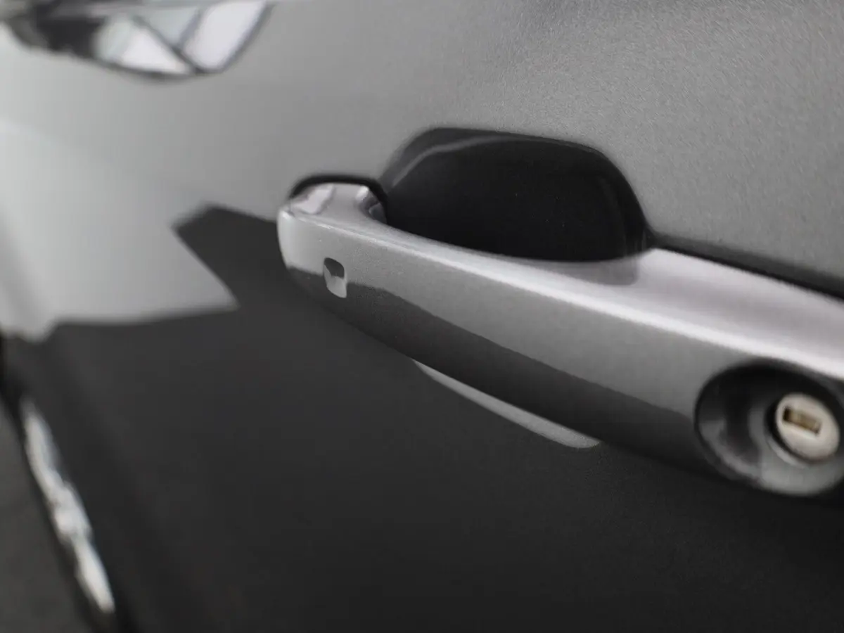 340 2.5 PHEV L2H1 Limited Aut. | 9-Pers. | Incl BTW en BPM | Navigatie | Apple carplay | Cruise |