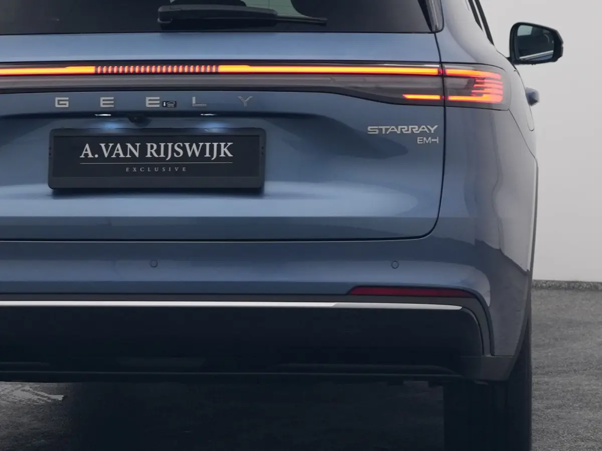 NEW | 1.5 Max+ | 18x BESCHIKBAAR | 136 KM ELEKTRISCH | PANO | HUD | ADAPTIVE | STOEL- EN STUURVERW. + VENT. + MASSAGE