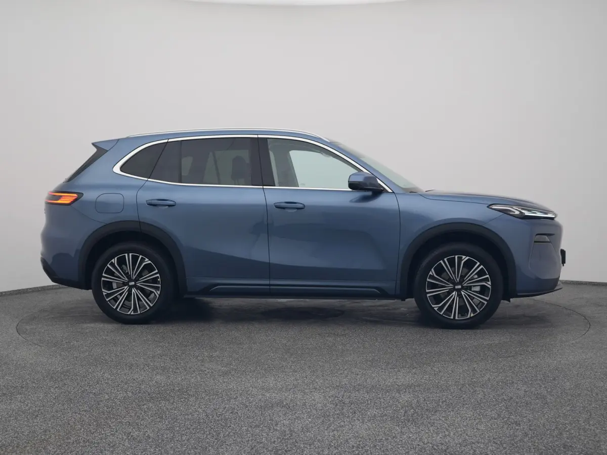 NEW | 1.5 Max+ | 18x BESCHIKBAAR | 136 KM ELEKTRISCH | PANO | HUD | ADAPTIVE | STOEL- EN STUURVERW. + VENT. + MASSAGE