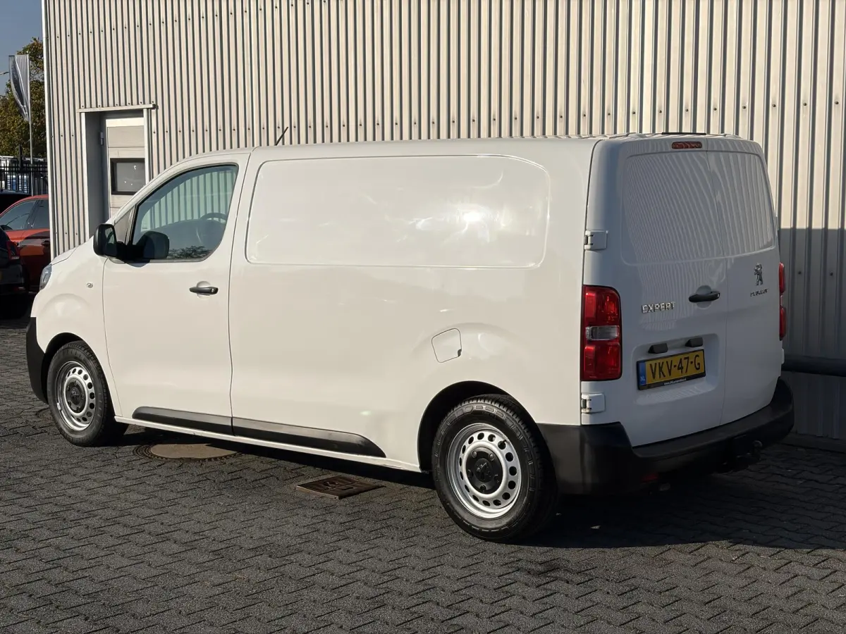 1.5 BlueHDI 100 Premium*HAAK*CRUISE*A/C*PDC*TEL*