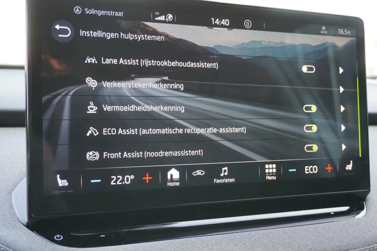 60 180pk Business Edition | SoH 94% | Stuur/Stoelverwarming | Trekhaak | Navigatie | Achteruitrijcamera