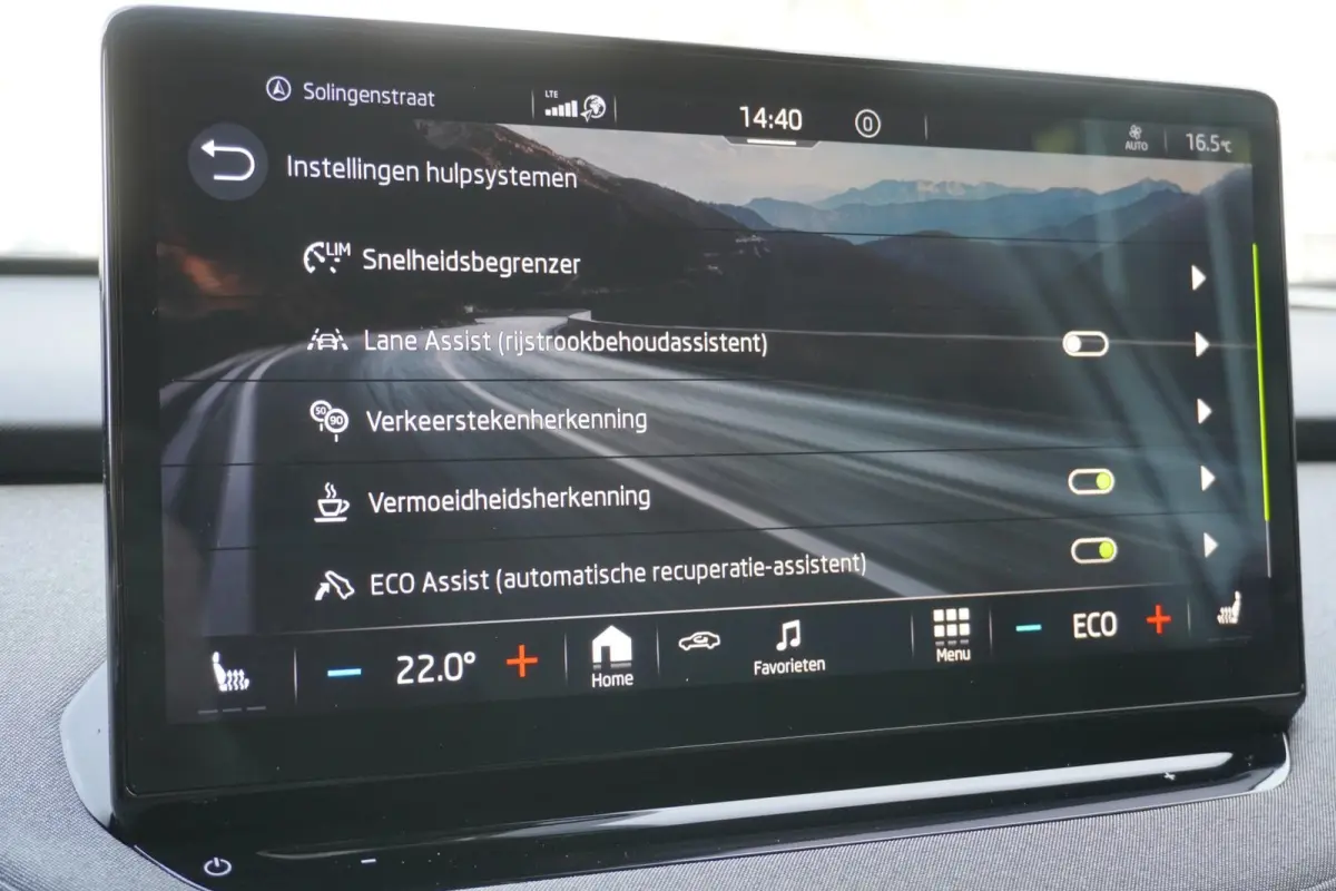 60 180pk Business Edition | SoH 94% | Stuur/Stoelverwarming | Trekhaak | Navigatie | Achteruitrijcamera