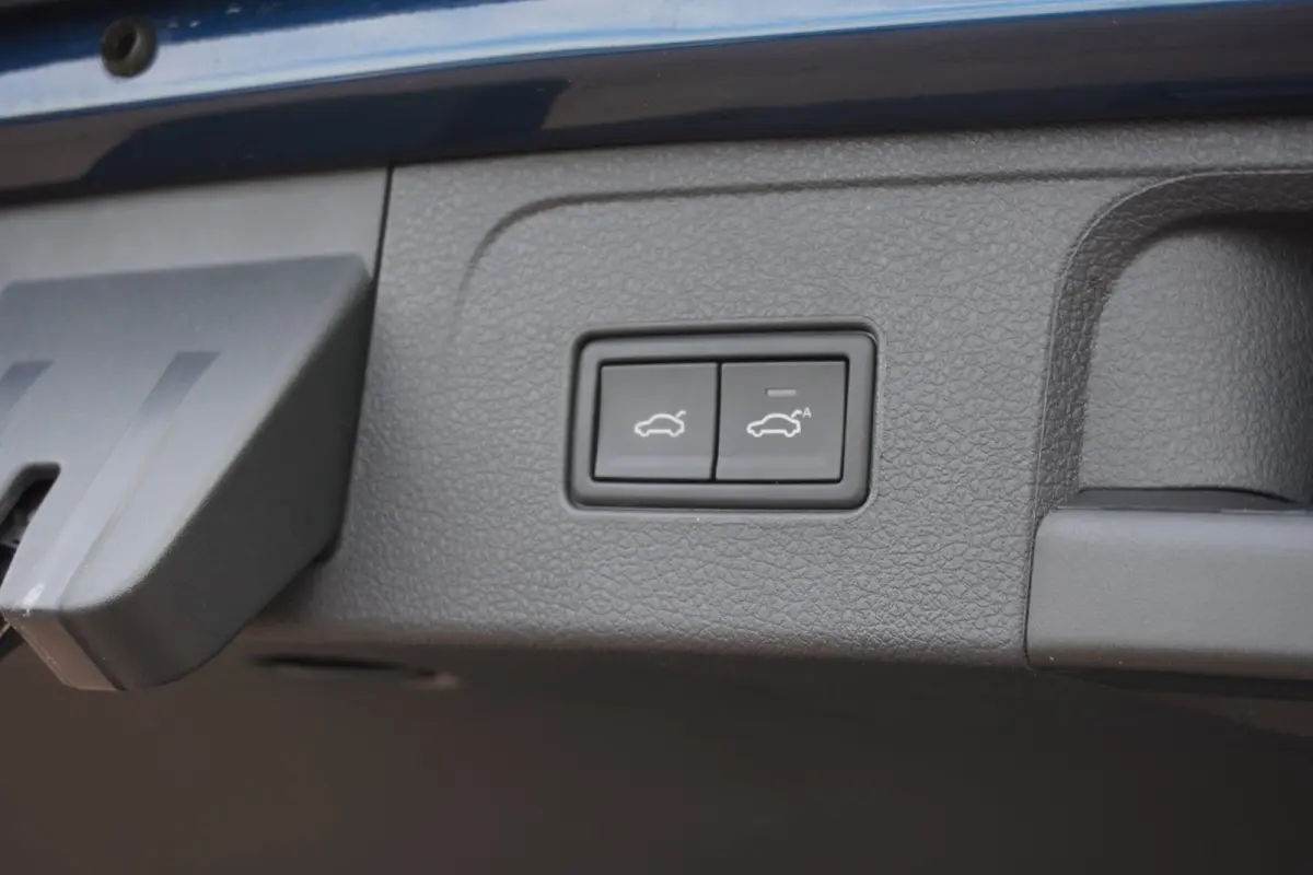 1.5 TSI R-Line Business + Automaat | Navigatie | Carplay | Vol opties | Dealerauto | Inruil mogelijk
