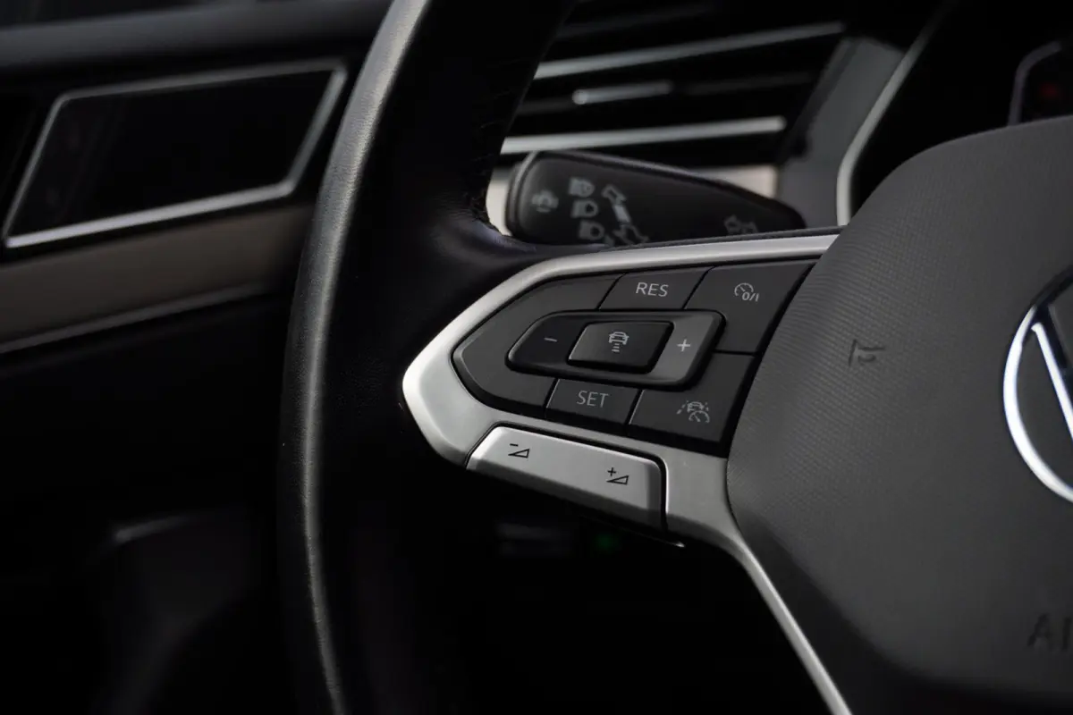 1.5 TSI R-Line Business + Automaat | Navigatie | Carplay | Vol opties | Dealerauto | Inruil mogelijk